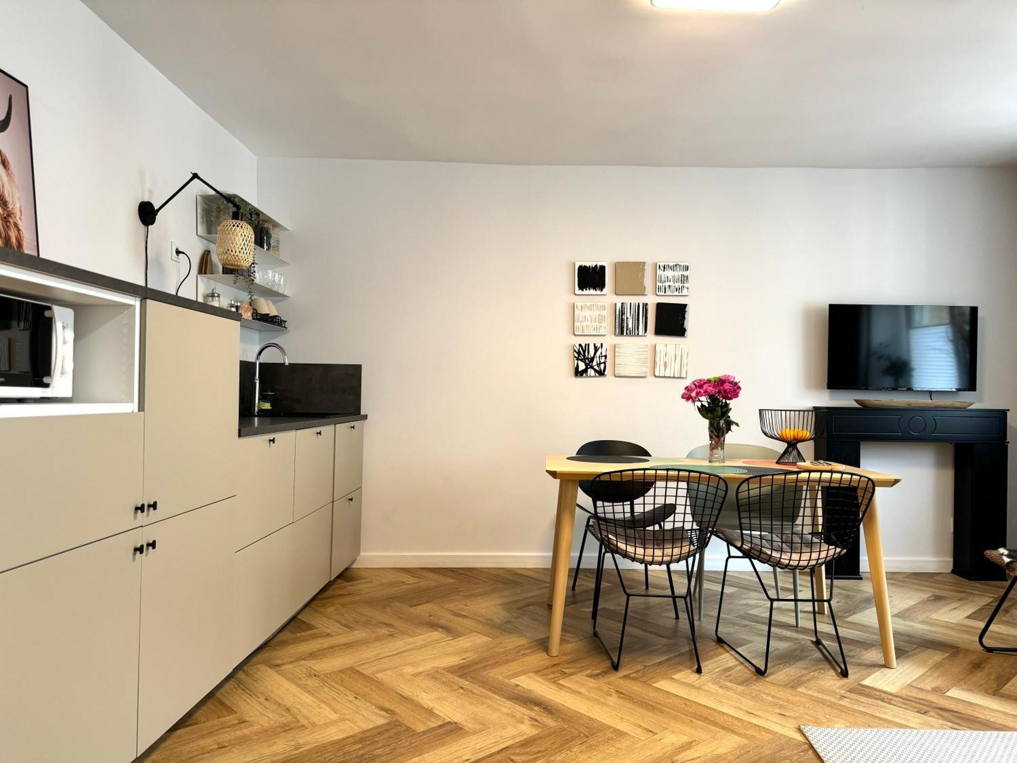 Tandem In Old Town - 24h Self Check-in Apartmán *